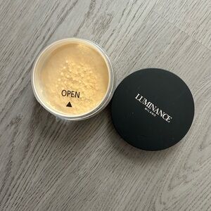 Luminance Milano Blurring Loose Setting Powder